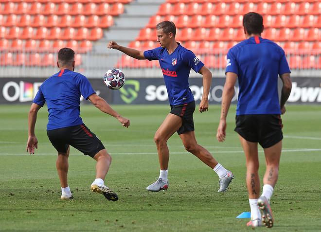 Atletico xác nhận 2 cầu thủ mắc COVID-19 trước trận tứ kết với Leipzig ảnh 1