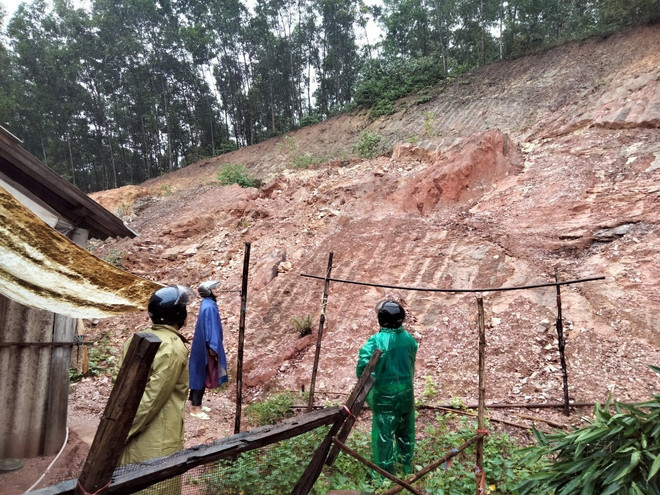 Quảng Bình: Người dân khu tái định cư ở Thạch Hóa vẫn lo lắng sạt lở ảnh 1