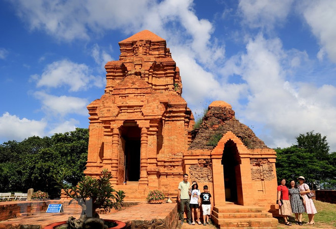 Độc đáo kiến trúc nghệ thuật của Tháp cổ Pô Sah Inư ở Bình Thuận ảnh 3