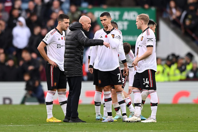 Manchester United đối đầu Barcelona ở vòng play-off Europa League ảnh 1