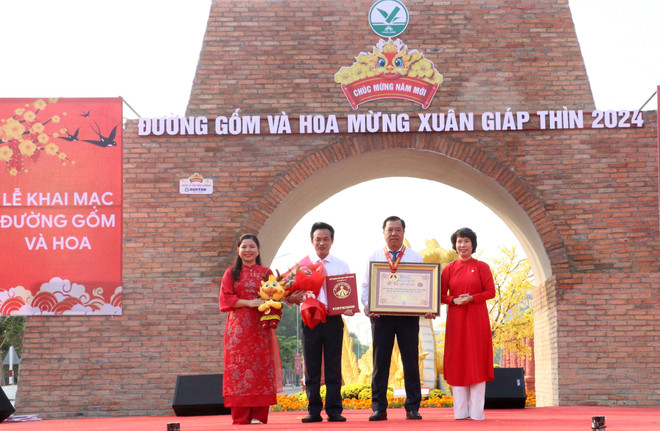 ttxvn_duong_gom_va_hoa_tinh_vinh_long_xac_lap_ky_luc_viet_nam_2.jpg