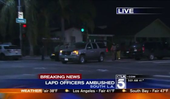 (Nguồn: washingtontimes.com) Mỹ: 2 đối tượng nổ súng vào cảnh sát tại Los Angeles ảnh 1