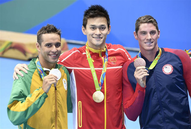 Olympic: Kình ngư Trung Quốc giành HCV bị đối thủ nhục mạ ảnh 1