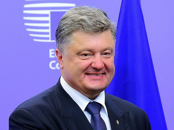 Tổng thống Ukraine ký sắc lệnh bảo đảm bầu cử địa phương ảnh 1