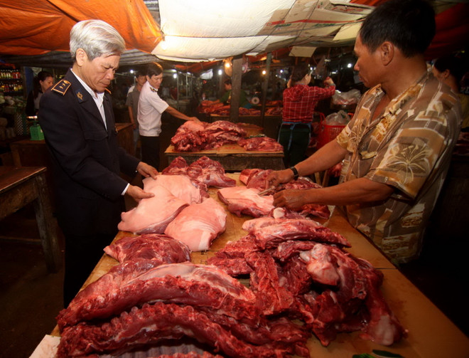 Phạt 1 tỷ đồng và hơn 20 năm tù nếu dùng chất cấm trong chăn nuôi ảnh 1