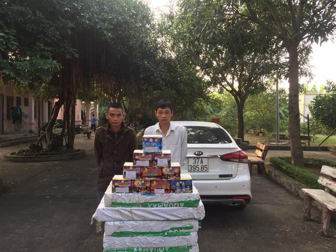 Bắt đường dây buôn bán pháo nổ từ Quảng Bình ra Nghệ An ảnh 1