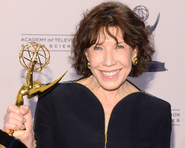 Nữ diễn viên Lily Tomlin nhận giải thưởng Thành tựu trọn đời ảnh 1