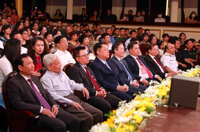 Chương trình “Sao Độc lập” - Tôn vinh ý chí quật cường của dân tộc ảnh 2