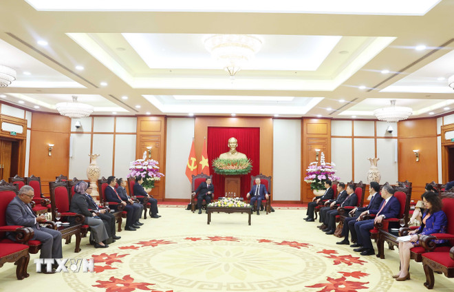 ttxvn-2410-tong-bi-thu-chu-tich-ha-vien-viet-nam-malaysia-4-292.jpg