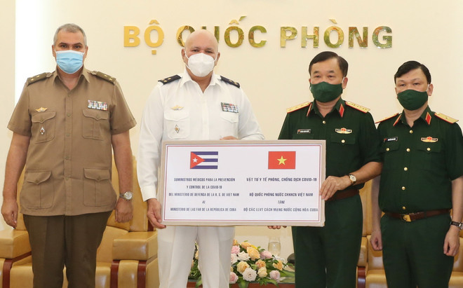 ​BQP Việt Nam tặng Cuba thiết bị, vật tư y tế phòng, chống dịch ảnh 2