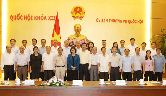 Chủ tịch Quốc hội tiếp Đoàn đại biểu Quốc hội tỉnh Quảng Ninh ảnh 1