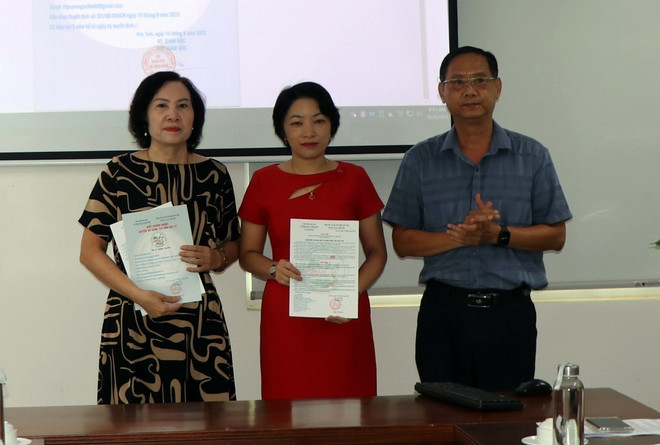 Kon Tum: Cấp Giấy Chứng nhận Chỉ dẫn Địa lý “Ngọc Linh” cho sâm củ ảnh 1