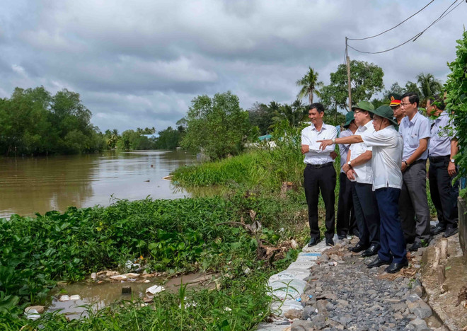Cần Thơ: Theo dõi chặt chẽ diễn biến sạt lở bờ sông Trà Nóc ảnh 1