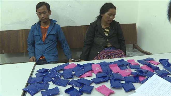 Bắt 2 đối tượng quốc tịch Lào vận chuyển 12.000 viên ma túy tổng hợp ảnh 1