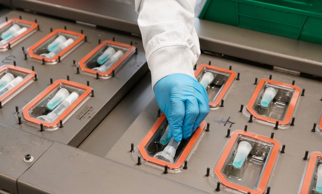 FDA cấp phép sử dụng bộ kít xét nghiệm COVID-19, cảm cúm tại nhà ảnh 1