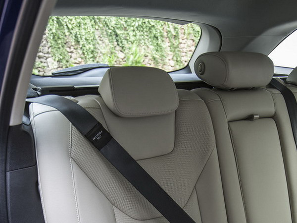 Người Italy đứng đầu Châu Âu về việc "lười" thắt dây an toàn ảnh 1