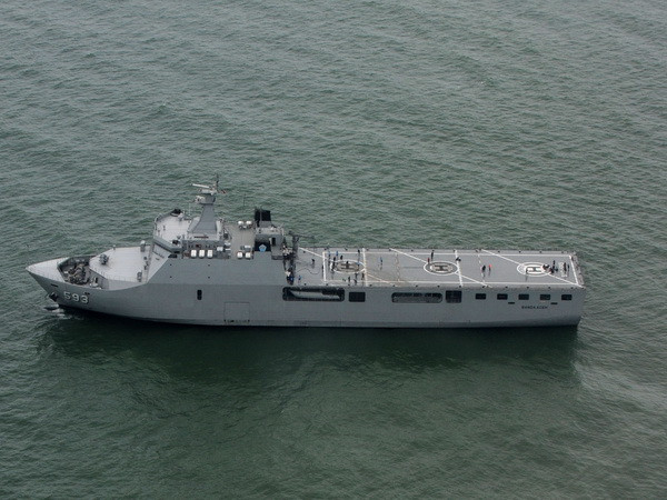 Nga thấy 30 vật thể trên mặt biển ở khu vực máy bay QZ8501 rơi ảnh 1