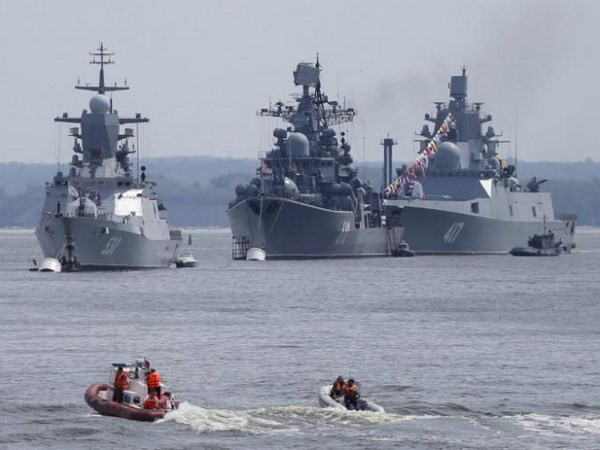 Tàu chiến của Nga ở Biển Baltic. (Nguồn: Reuters) Tướng J. McCall: Nga, NATO cần thỏa thuận về sự cố trên không ảnh 1