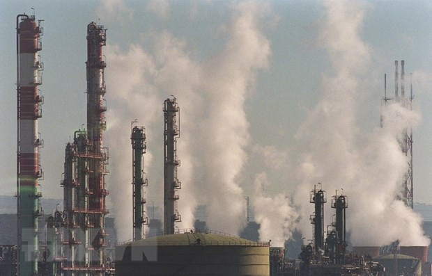 Ảnh minh họa (Nguồn: AFP/TTXVN) Lượng khí thải CO2 do sử dụng năng lượng tại châu Âu giảm ảnh 1