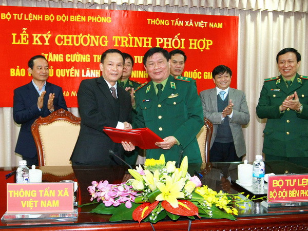 Bộ đội Biên phòng và TTXVN phối hợp tuyên truyền về chủ quyền ảnh 1