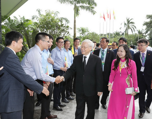 Tổng Bí thư Nguyễn Phú Trọng gặp gỡ bà con kiều bào tại Myanmar ảnh 1