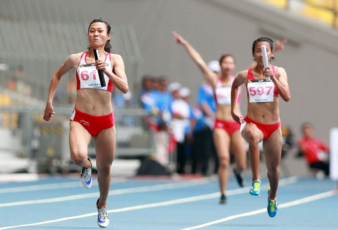 Đội điền kinh Thái Lan bật khóc vì mất huy chương vàng về tay Việt Nam ảnh 1