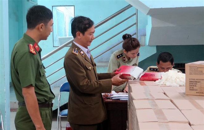 Tăng cường trách nhiệm người đứng đầu trong chống buôn lậu, hàng giả ảnh 2