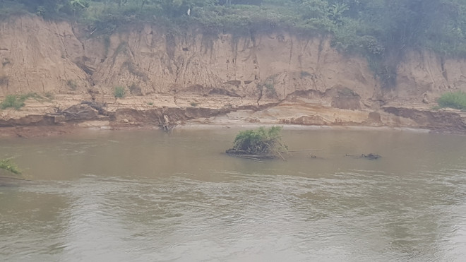 Nạn khai thác cát lậu tái diễn, sông Đồng Nai 'kêu cứu' vì sạt lở ảnh 1