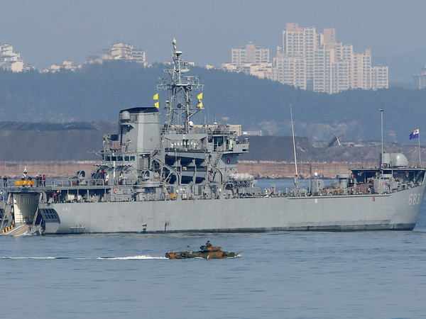 Hàn, Mỹ theo dõi chặt Triều Tiên tìm kiếm chiếc tàu ngầm mất tích ảnh 1