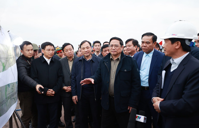 Thủ tướng: Xử lý việc cấu kết găm hàng, nâng giá vật liệu xây dựng ảnh 2