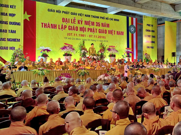 Đại lễ kỷ niệm 35 năm thành lập Giáo hội Phật giáo Việt Nam tại TP.HCM ảnh 1