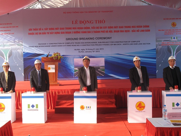 Động thổ xây dựng nút giao Trung Hòa-Đại lộ Thăng Long ảnh 1