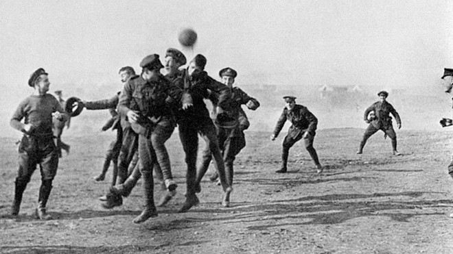 Anh, Đức tái hiện trận bóng đá đi vào lịch sử trong Thế chiến I ảnh 2