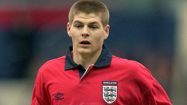 Steven Gerrard gây bất ngờ khi nói lời chia tay đội tuyển Anh ảnh 2
