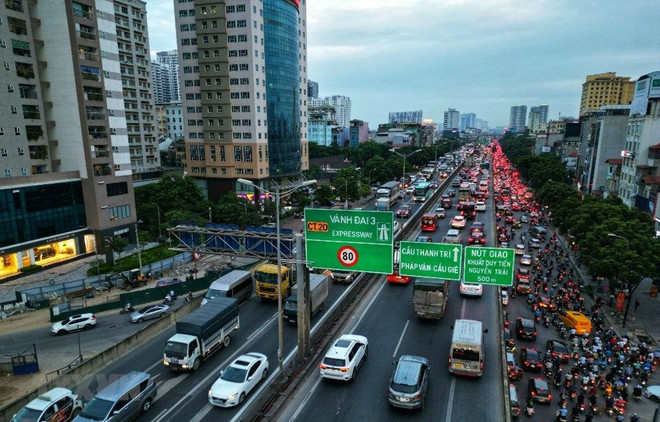 Nhiều giải pháp phát triển hạ tầng giao thông cho Hà Nội ảnh 1