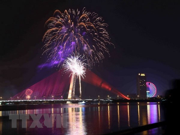 Đà Nẵng: Bắn pháo hoa tại ba điểm đón Giao thừa Tết Quý Mão ảnh 1