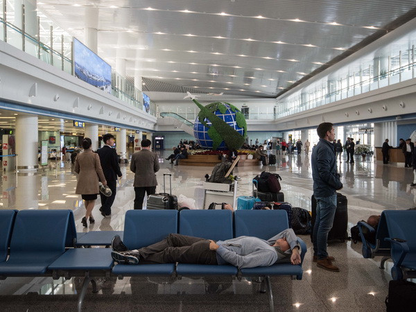 Công dân Mỹ vội vã rời Triều Tiên trước thời điểm lệnh cấm có hiệu lực ảnh 1