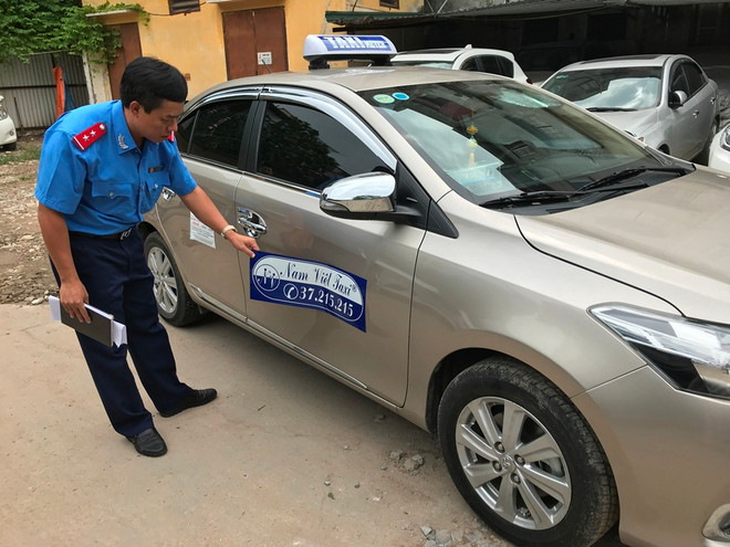 Hà Nội: Xử lý 'taxi dù’ gian lận cước tinh vi với khách nước ngoài ảnh 1
