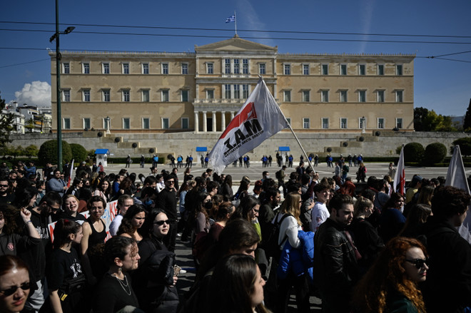 Biểu tình lớn tại Hy Lạp sau thảm họa đường sắt khiến 57 người chết ảnh 1