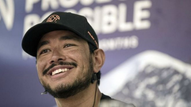 Nhà leo núi Nepal phá kỷ lục chinh phục 14 ngọn núi cao nhất thế giới ảnh 1