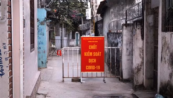 Thêm 16.325 ca mắc mới COVID-19, Hà Nội nhiều nhất với trên 1.700 ca ảnh 1