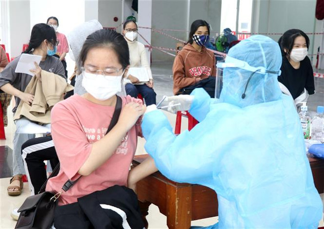 Bình Phước điều trị tại chỗ cho 57% ca F0, Quảng Trị xử lý 2 ổ dịch ảnh 2