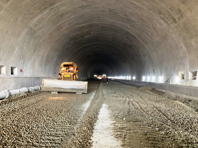 Nhà thầu càng làm càng lỗ, cao tốc Bắc Nam có nguy cơ về đích chậm ảnh 1