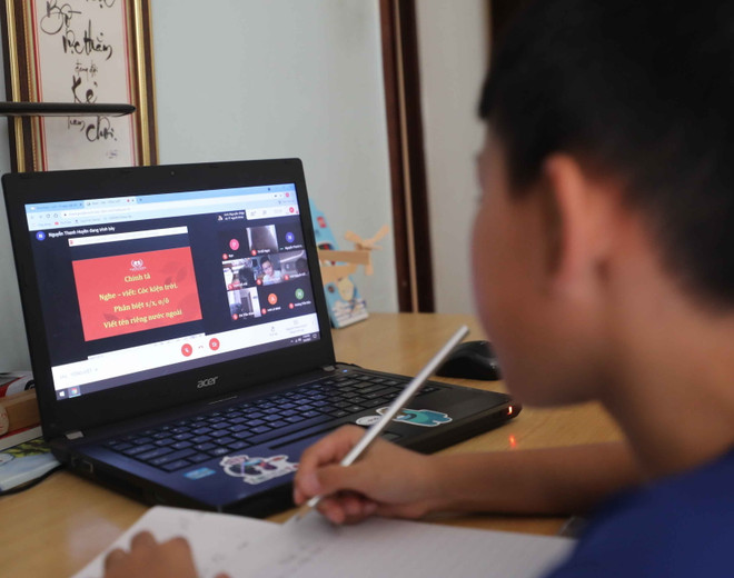 Hà Nam: Học sinh tiểu học và lớp 6 chuyển sang học trực tuyến ảnh 1