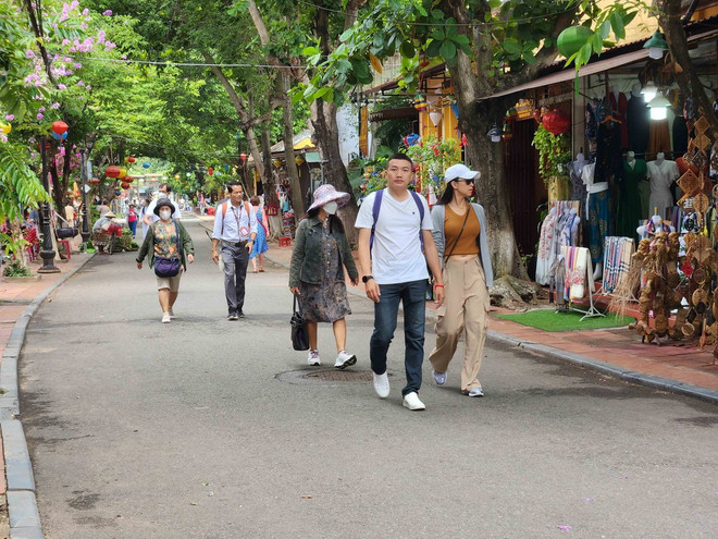 Phố cổ Hội An là điểm đến hấp dẫn với du khách mỗi khi đến Quảng Nam. (Ảnh: Đoàn Hữu Trung/TTXVN) Hoi An.jpg