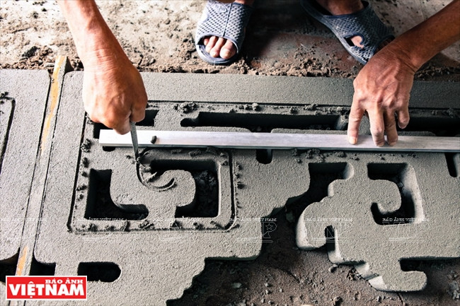 Độc đáo và tinh xảo nghệ thuật đắp phù điêu ở Thạch Xá ảnh 4