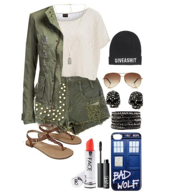 Những phong cách kết hợp quần soóc "quân sự" gợi cảm nhất ảnh 6