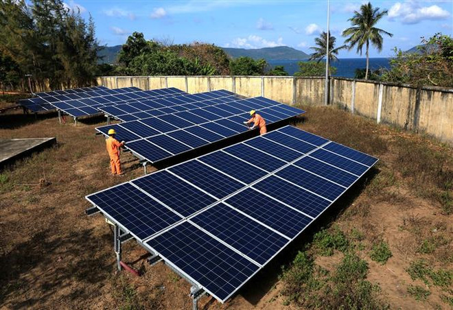 Ấn Độ chấm dứt điều tra chống bán phá giá pin Mặt Trời từ Việt Nam ảnh 1