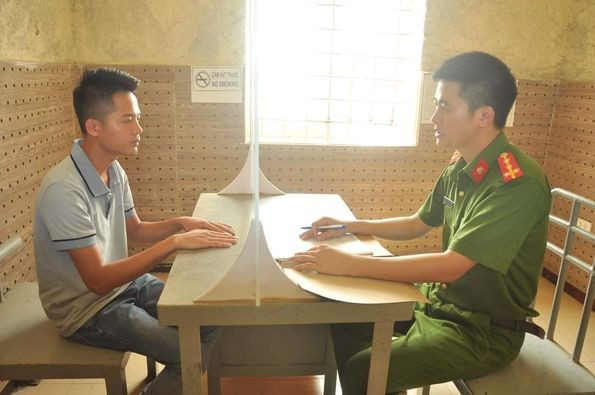 Vĩnh Phúc: Tạm giữ tài xế ôtô chống người thi hành công vụ ảnh 1