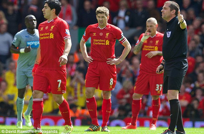 Liverpool vẫn phải chờ đợi. Hạ màn Premier League: Manchester City lần thứ tư lên ngôi ảnh 2